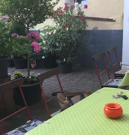 Gaestehaus Priester 림부르크안더란