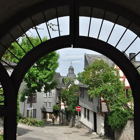 Hotel Gaestehaus Priester 3*